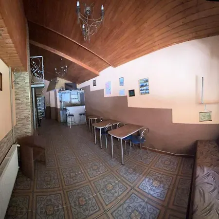 Tatil Evi Pid Skeleju Rakhiv